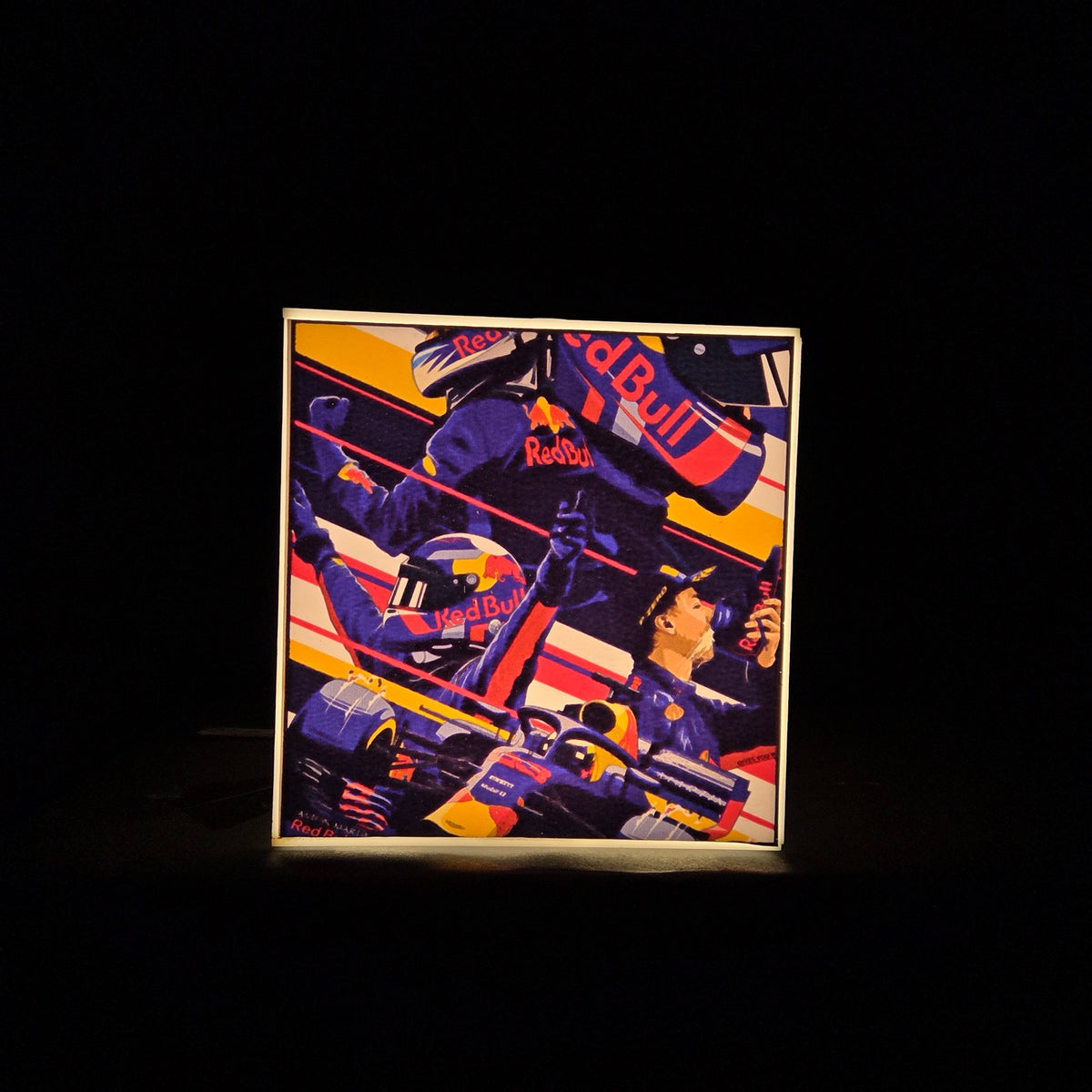Cube Lamp - Red Bull - product photo, side 3
